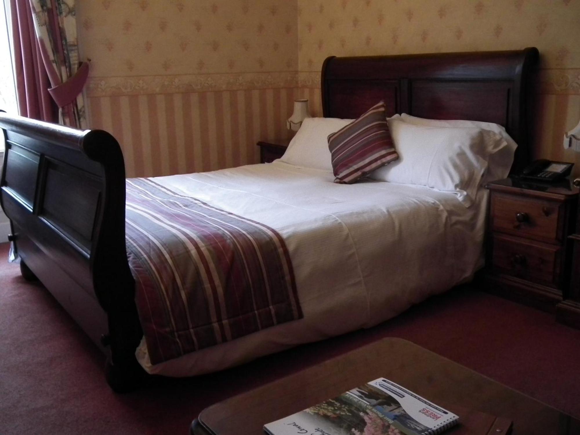 Ardlui Hotel Room photo