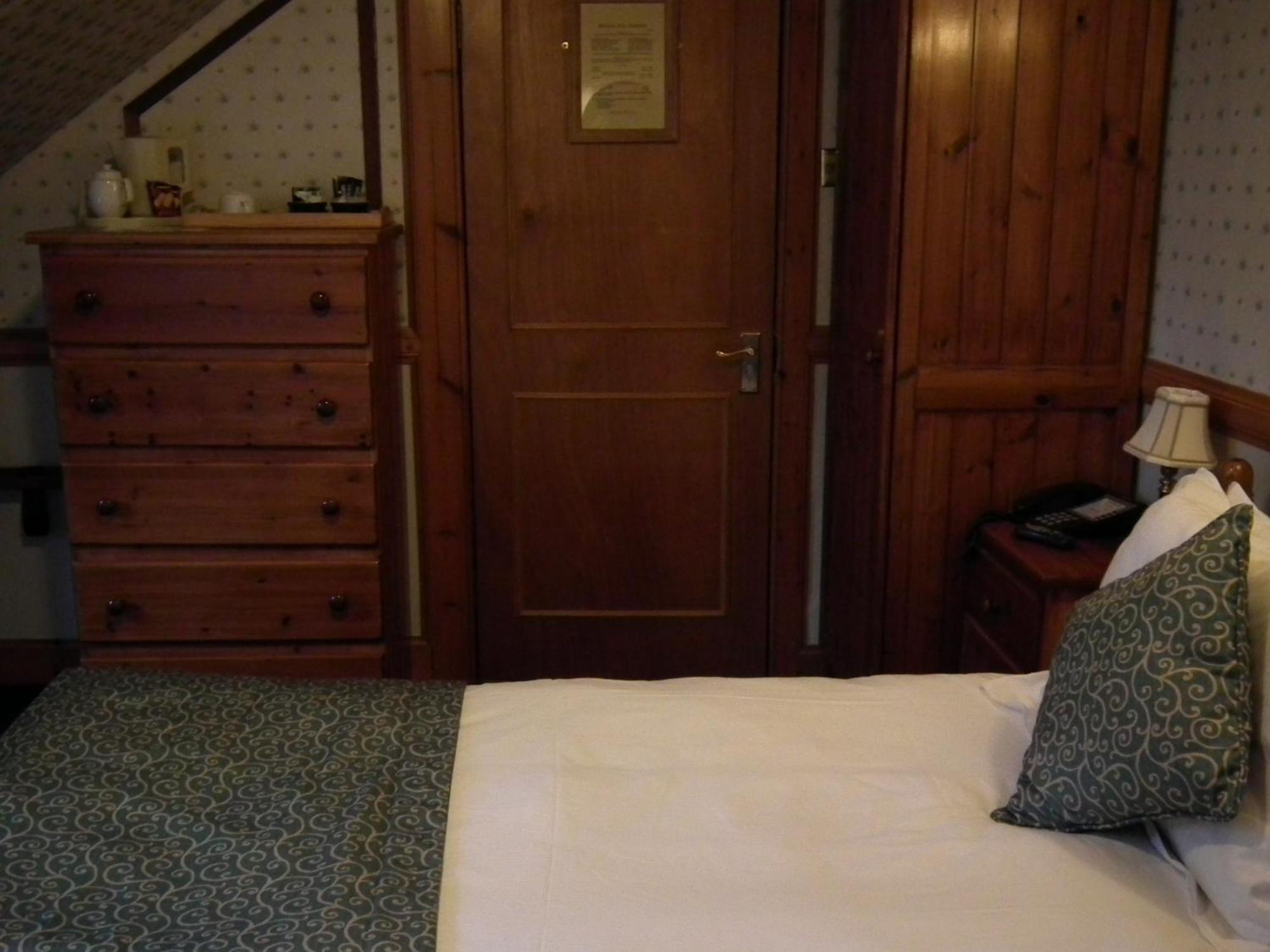 Ardlui Hotel Room photo