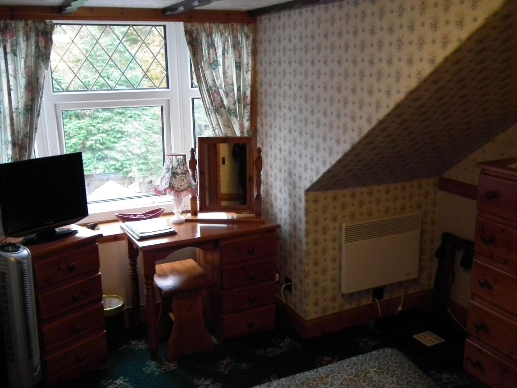 Ardlui Hotel Room photo