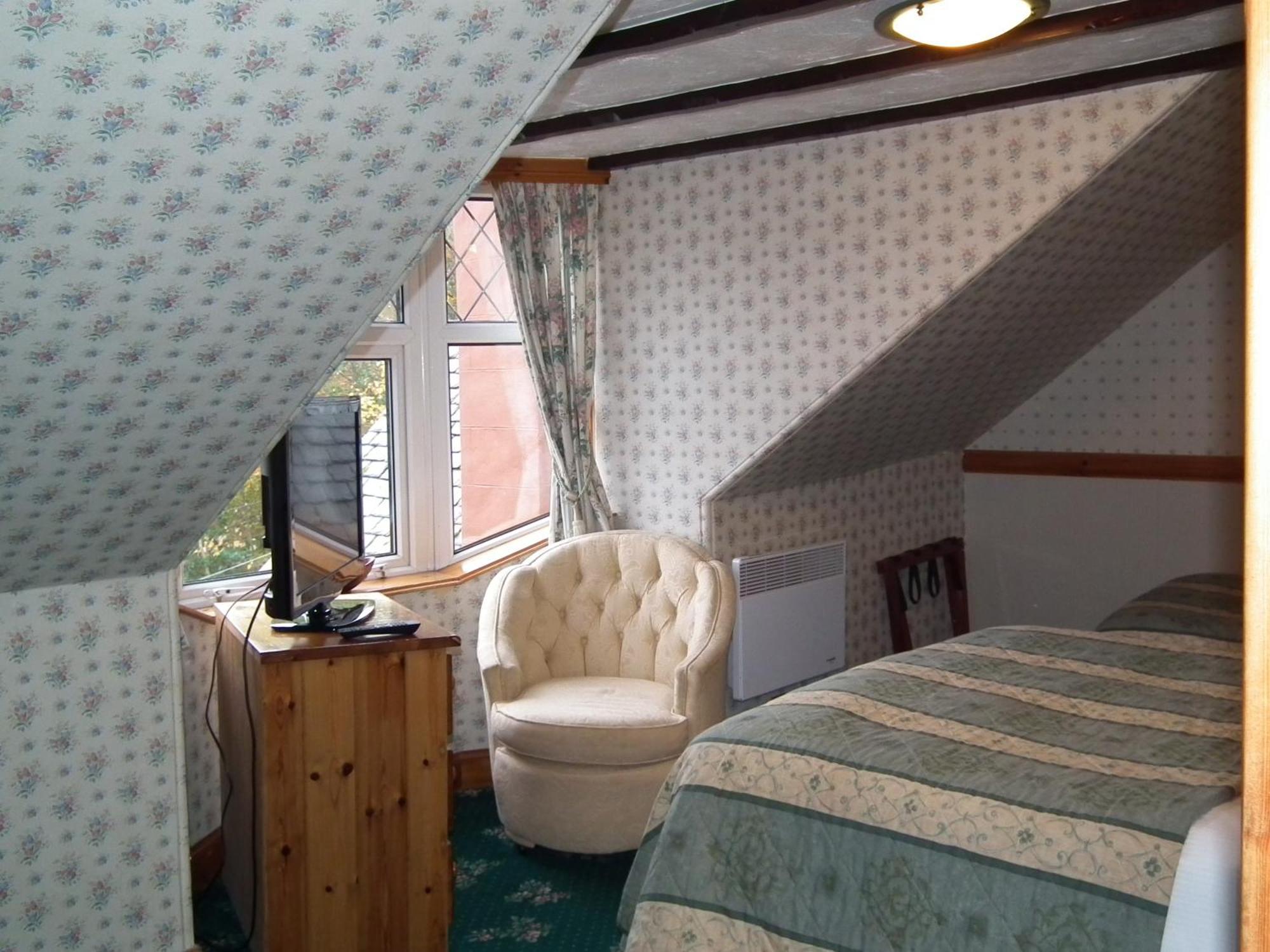 Ardlui Hotel Room photo