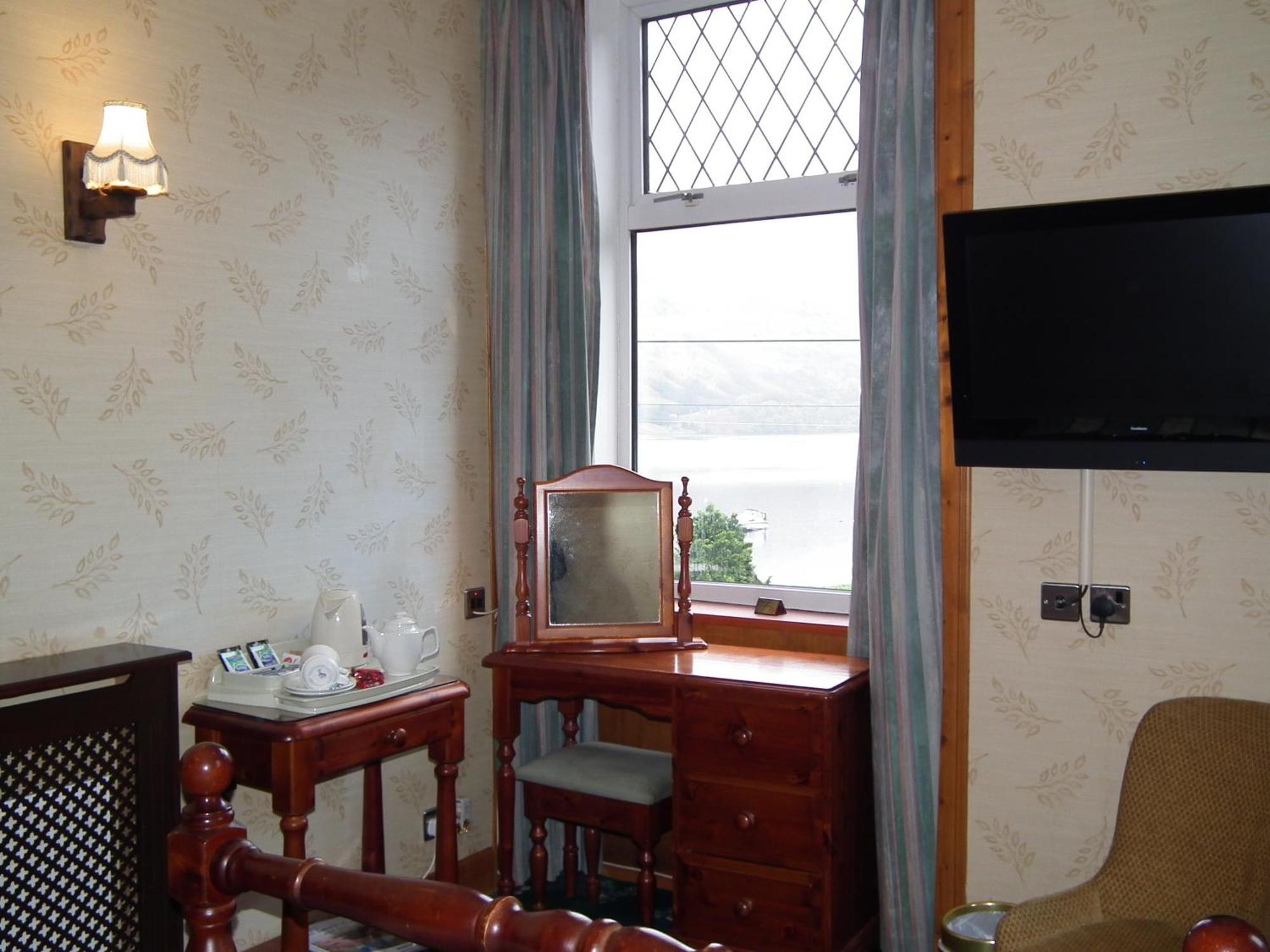 Ardlui Hotel Room photo